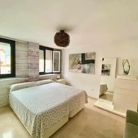 Apartment Atico Triplex En Pleno Triana